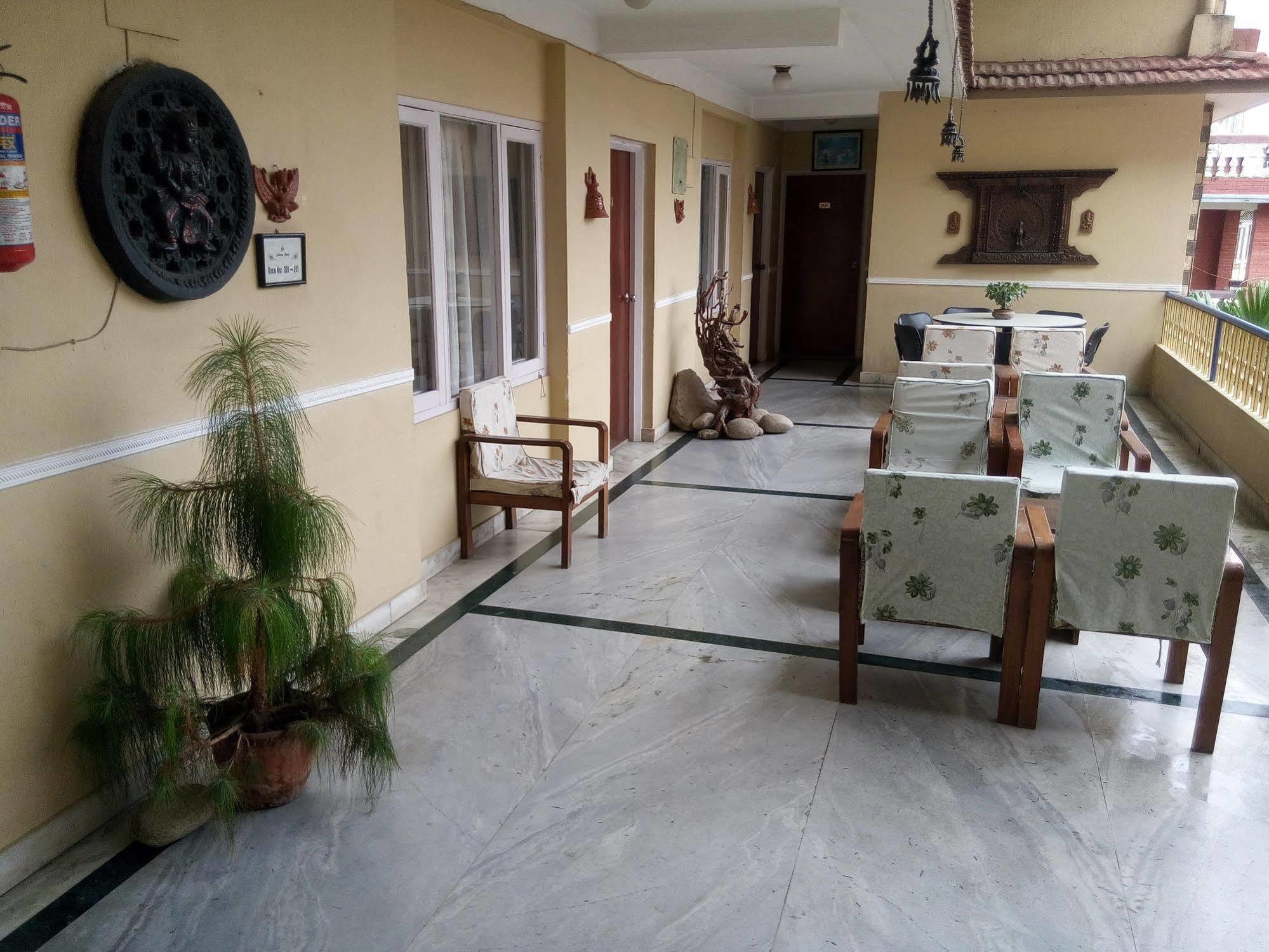 Amar Hotel Katmandu Eksteriør bilde